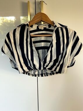 Studio F linen Striped Crop top XS